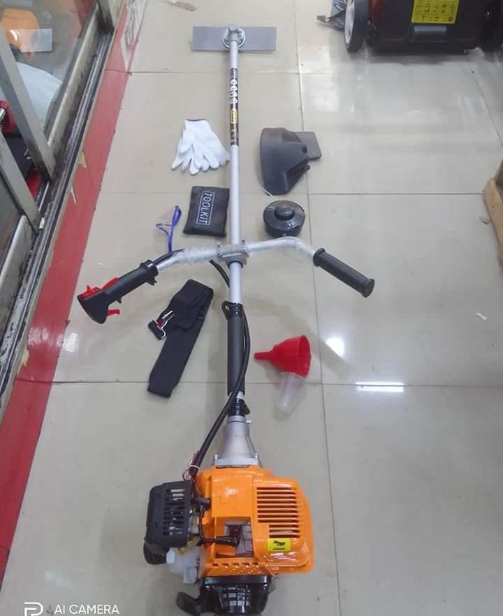 Dera 2 stroke brushcutter